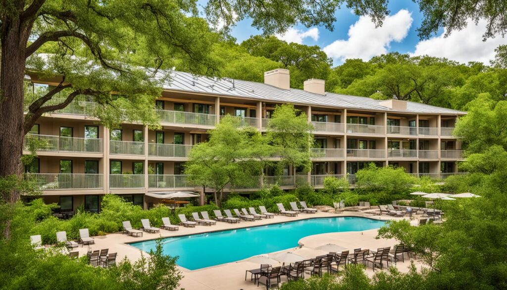 convenient hotel near Arboretum Austin